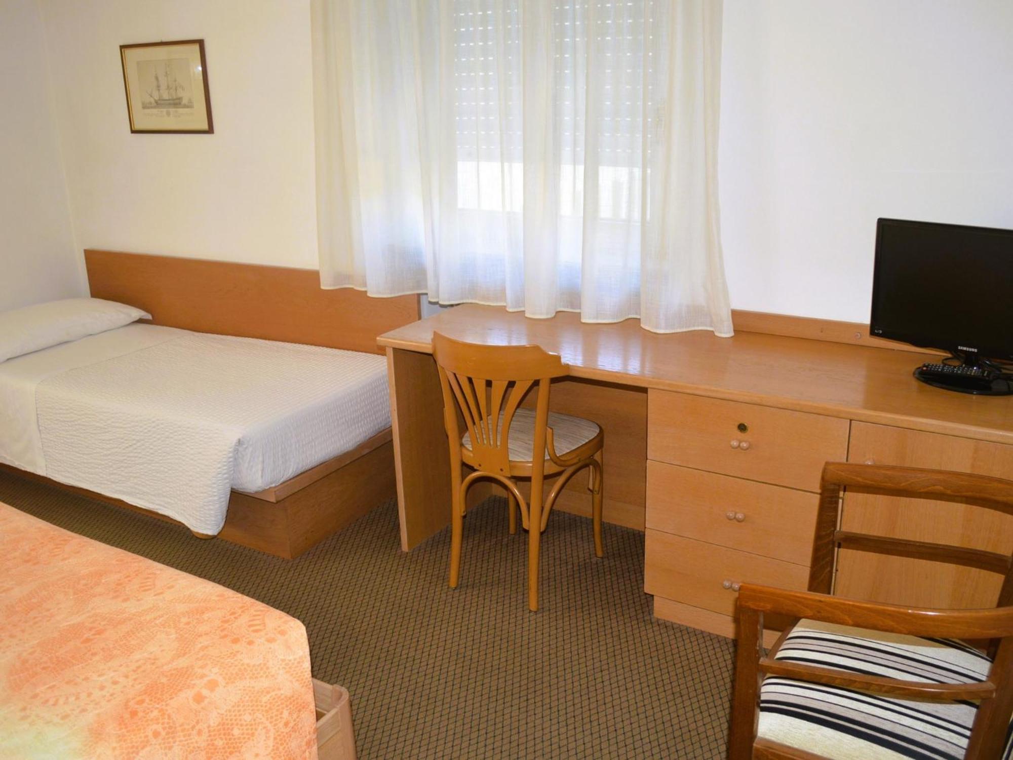 Hotel Villa Regina Левіко-Терме Екстер'єр фото